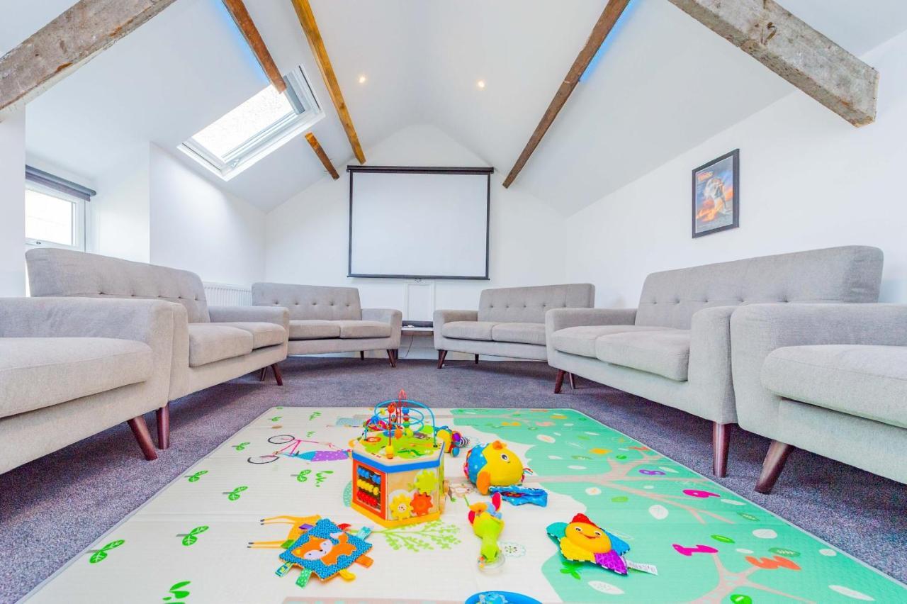 פורת'מאדוג Snowdon House, 8 Bedrooms, Sleep 16, Close To Blackrock Sand מראה חיצוני תמונה