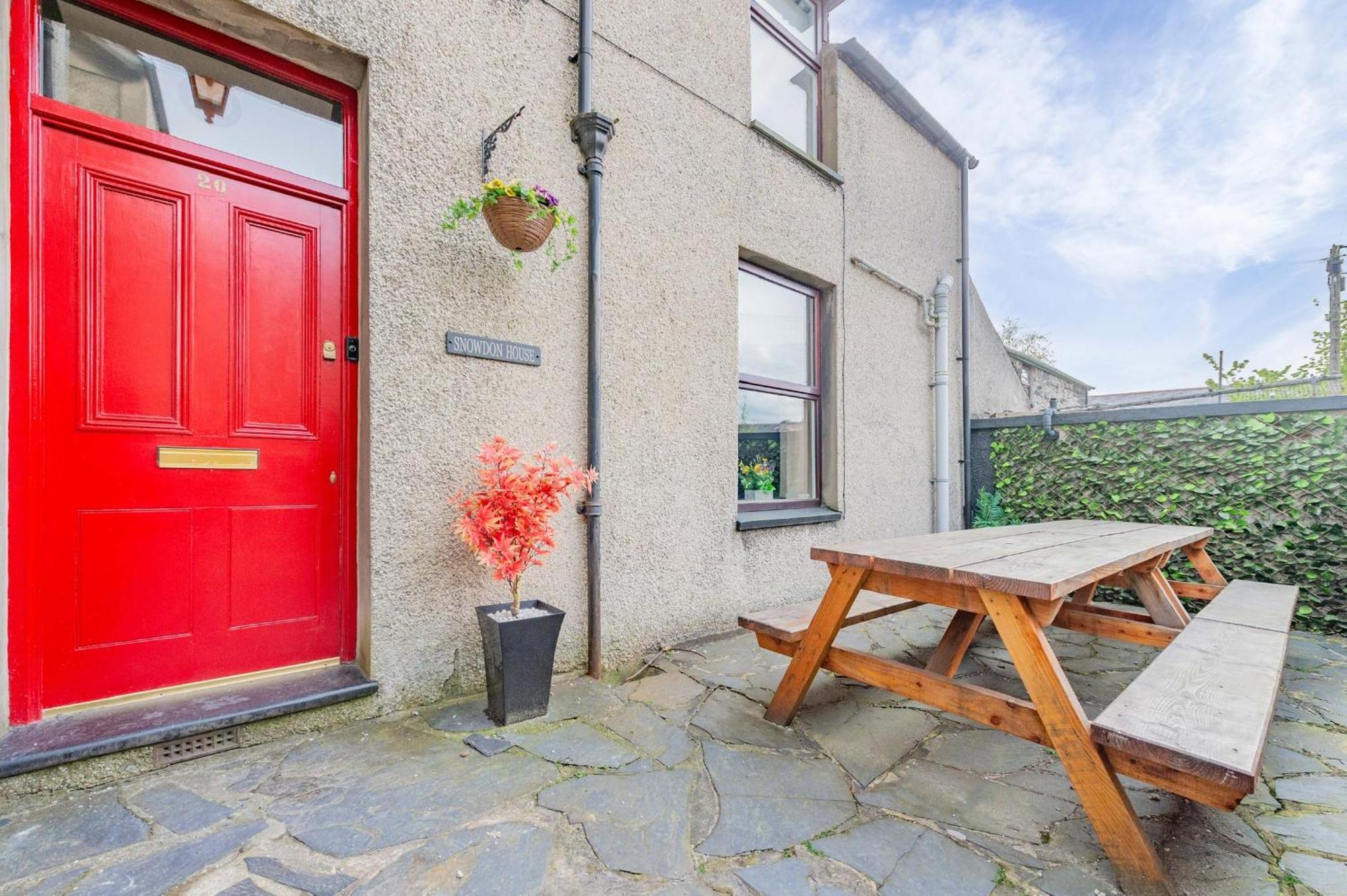 פורת'מאדוג Snowdon House, 8 Bedrooms, Sleep 16, Close To Blackrock Sand מראה חיצוני תמונה