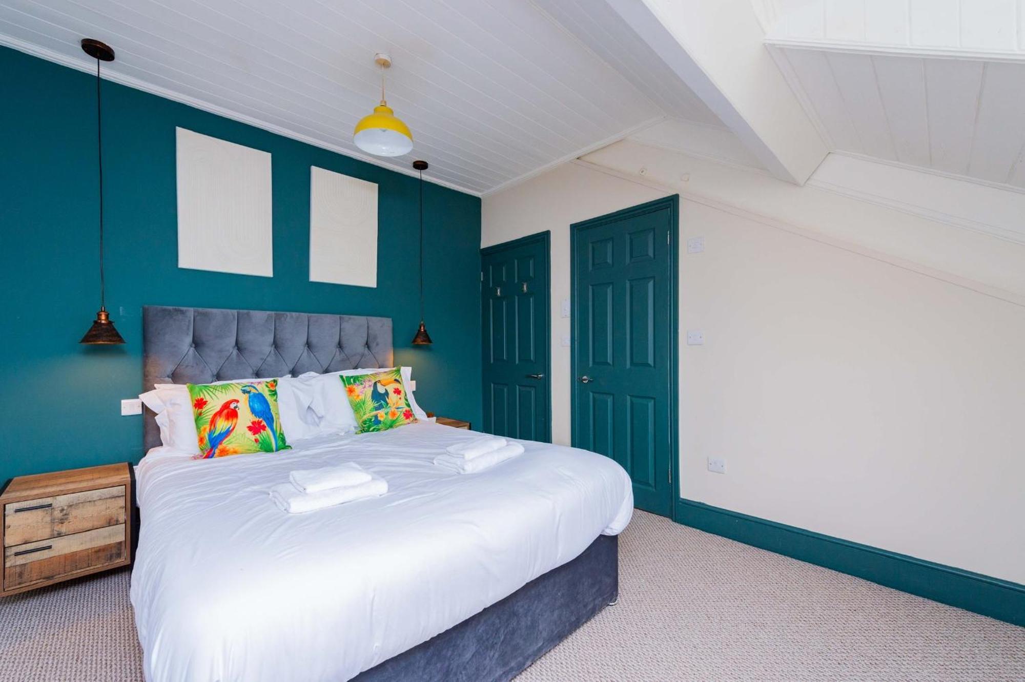 פורת'מאדוג Snowdon House, 8 Bedrooms, Sleep 16, Close To Blackrock Sand מראה חיצוני תמונה